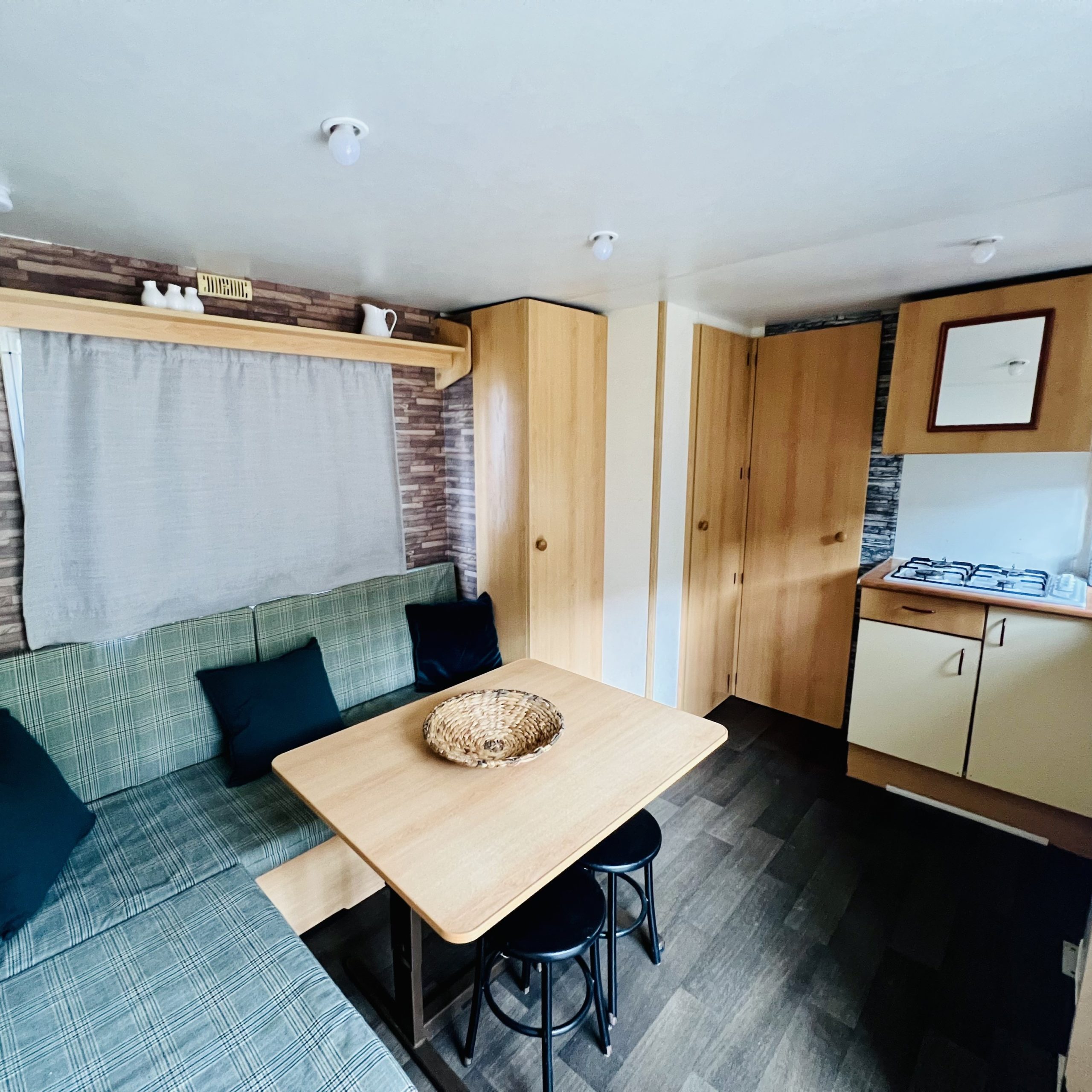 Domaine_d_Hulme_Mobilhome_409_carre-scaled